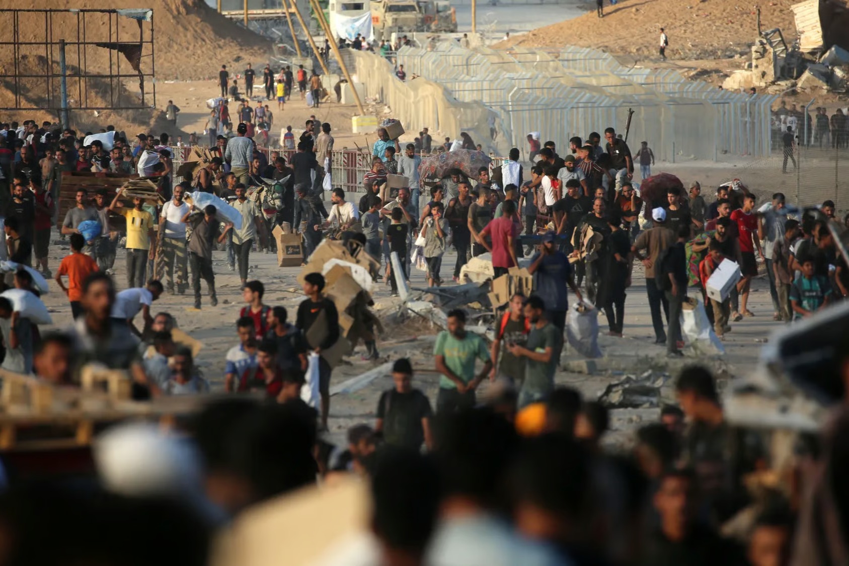 60 Palestinians Killed in Gaza, Including 35 Waiting for Aid