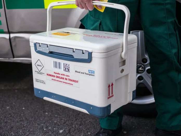 Yunanistan'ın Girit Adası'nda ölen İngiliz turistin organlarının çalındığı iddia edildi