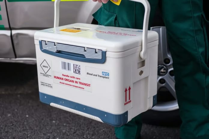 Yunanistan'ın Girit Adası'nda ölen İngiliz turistin organlarının çalındığı iddia edildi