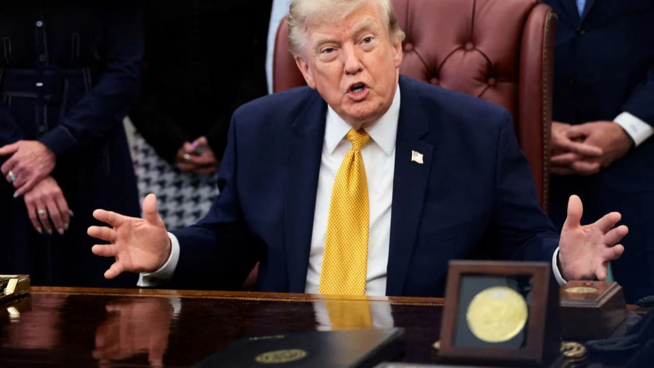 Trump İran'ı "resmen çökmüş bir ulus" olarak nitelendirdi