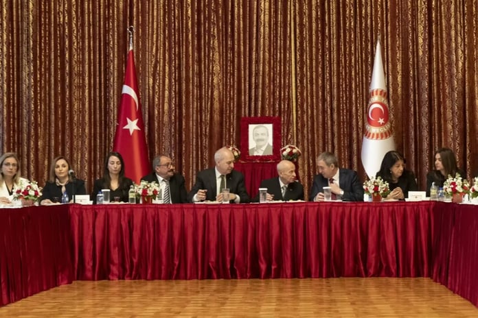 Devlet Bahçeli TBMM’de: Sırrı Süreyya Önder'in taziyesine katıldı