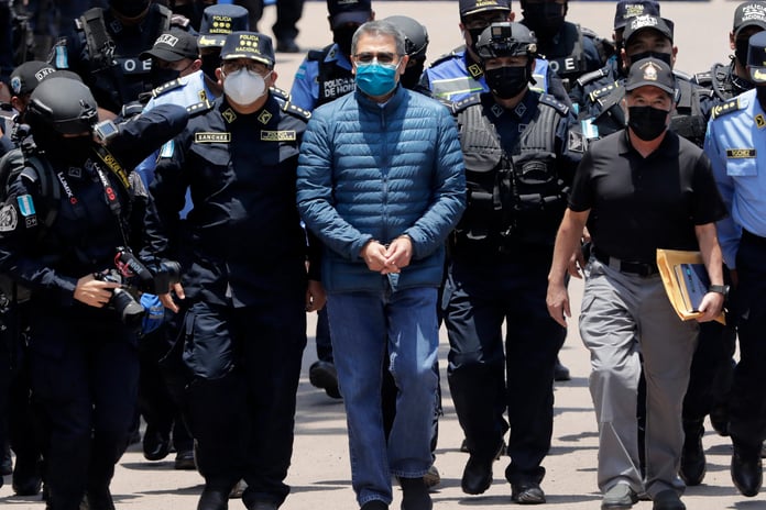 Trump'tan Honduras seçimlerine müdahale