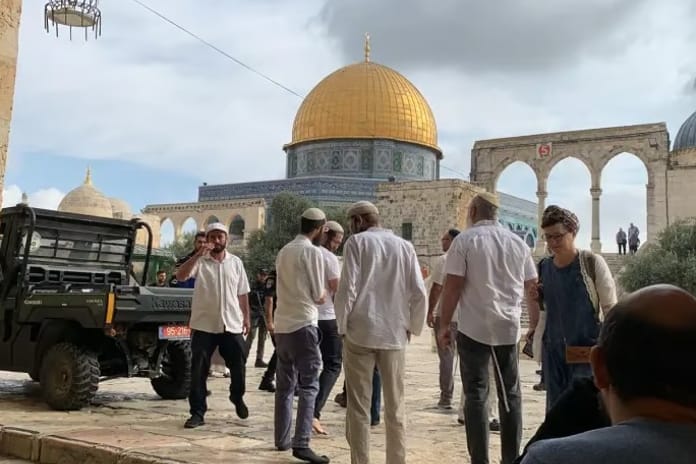 Kudüs'te gerilim tırmanıyor:  Yahudi yerleşimciler Kurbanlarla Mescid-i Aksa'ya baskın düzenledi