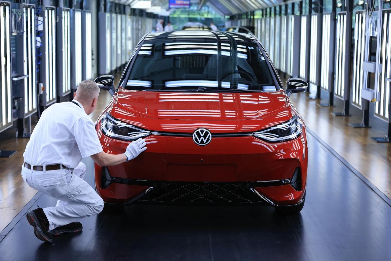 Volkswagen’de 2030’a kadar 100 bin kişilik istihdam azaltılacak