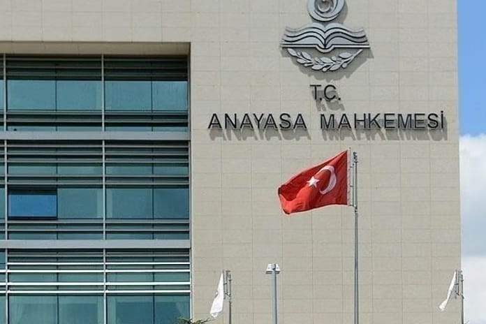Anayasa Mahkemesi'nden Gümrük Müşavirliği kararı: Yüz kızartıcı suç ibaresi iptal edildi