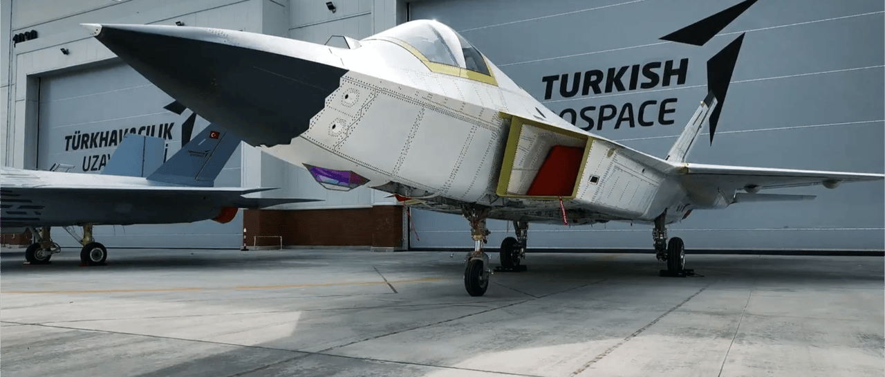KAAN savaş uçağı