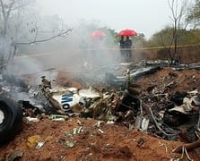 Kenya'da turistleri taşıyan uçak düştü