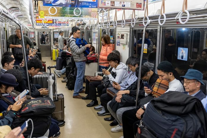 Japonya’da belediyeden dijital cihazlara 2 saat sınırı