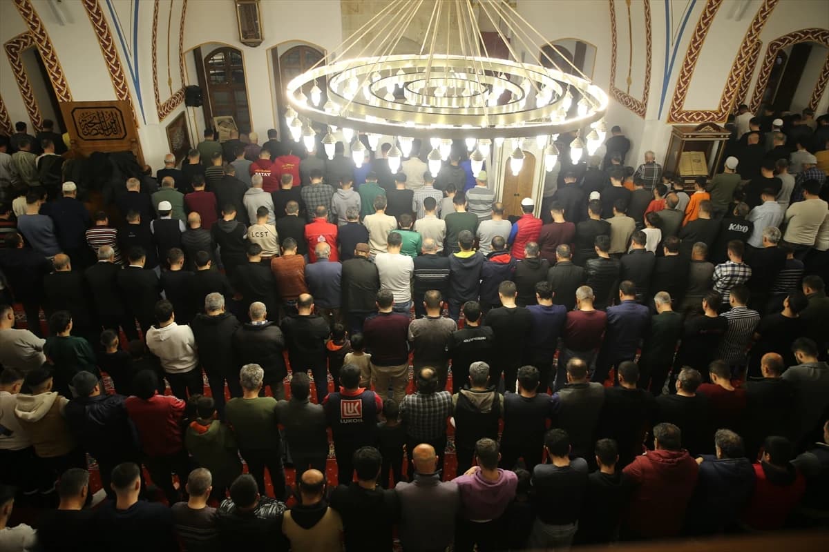 Yurt genelinde Kadir Gecesi idrak edildi