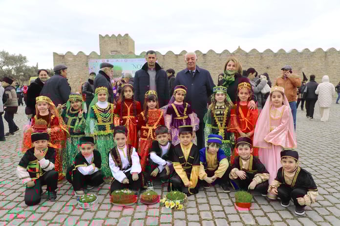 Pehlivan ve cambazlardan heyecan dolu şovlar