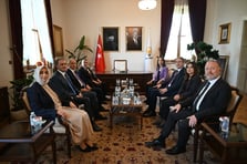 DEM Parti’den AK Parti’ye kritik ziyaret: Aksama yok