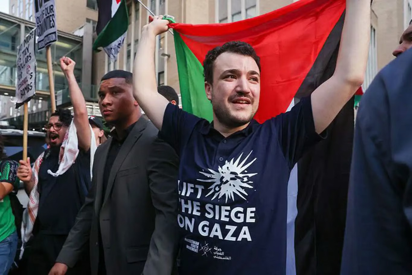 US Judge Orders Activist Mahmoud Khalil’s Deportation