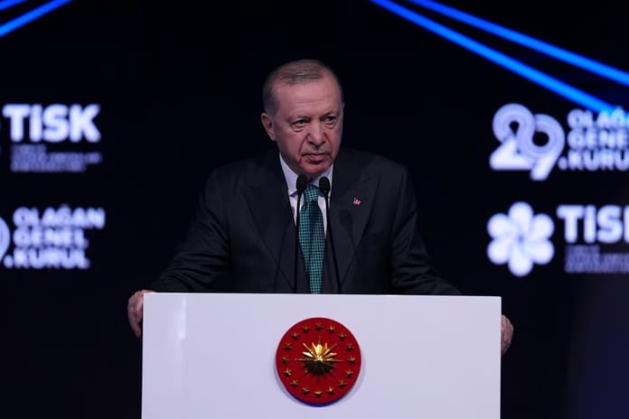 Cumhurbaşkanı Erdoğan'dan TİSK Genel Kurulu'nda asgari ücret ve istihdam mesajları