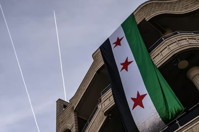 Esad rejiminde görevi bırakan diplomatlara geri dönün çağrısı