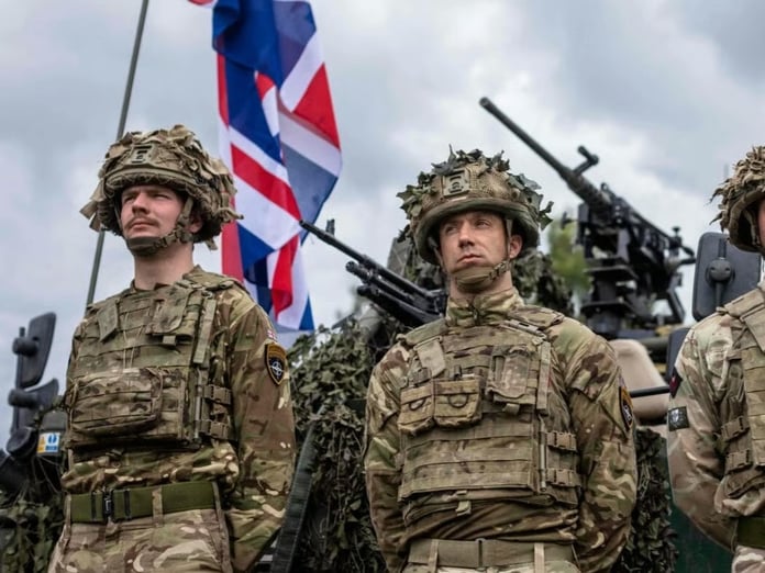 Birleşik Krallık Ukrayna ihtimaline karşı 200 milyon sterlinlik askeri hazırlık bütçesi ayırdı