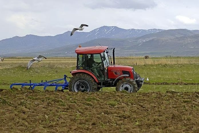 MHP’den ekonomi vurgusu: Çiftçiye destek, emekliye iyileştirme, esnafa nefes
