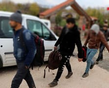 Göçmen kaçakçılığı operasyonu: 52 organizatör yakalandı