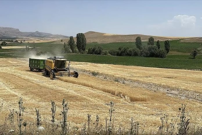 Bakanlık 14 bin dekar boş araziyi kiraya çıkarıyor