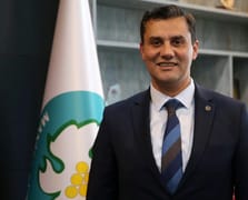 Ferdi Zeyrek hayatını kaybetti