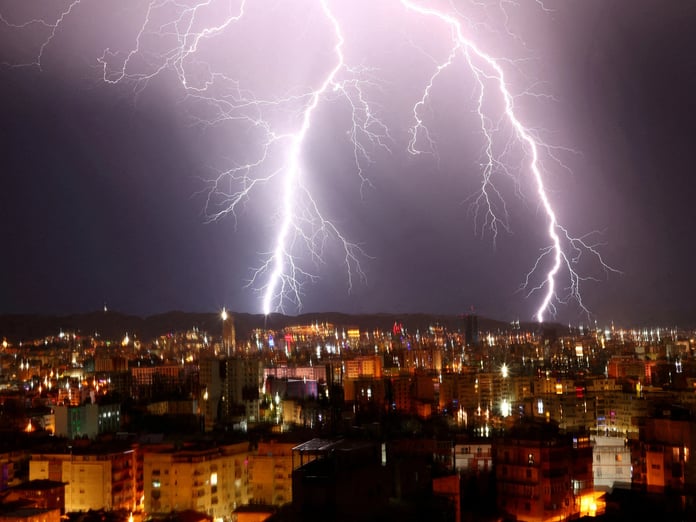 Ruanda’da yıldırım faciası: Yağmurdan kaçan 9 çiftçi hayatını kaybetti