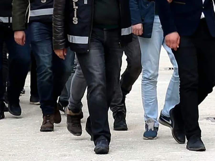 FETÖ/PDY’nin güncel finans yapılanmasına operasyon
