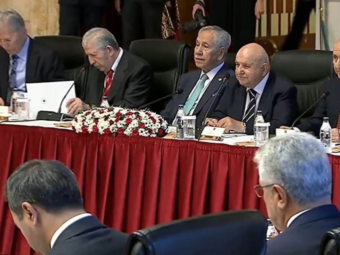 Komisyonda eski Meclis başkanları konuştu
