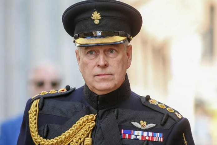 Buckingham'da deprem: Pedofili olduğu ortaya çıkan Prens'in unvanları elinden alındı