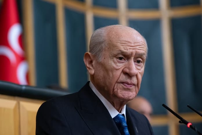 Devlet Bahçeli atanamayan öğretmenler için ilave kontenjan istedi