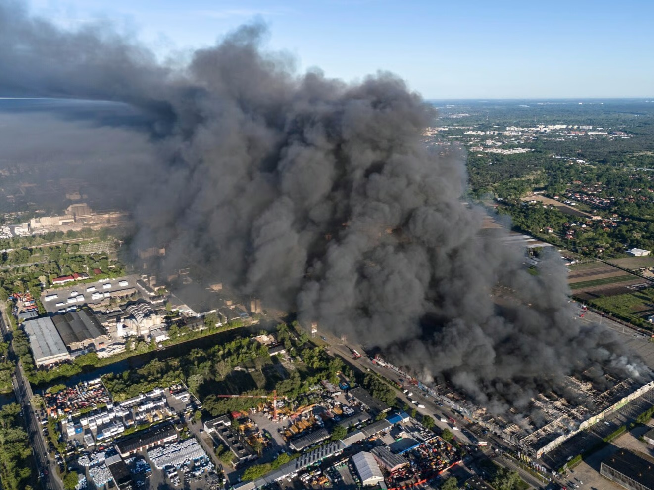 Poland Accuses Russia of Orchestrating Arson Attacks 