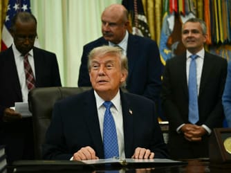 Trump Threatens 100% Tariff on EU Countries