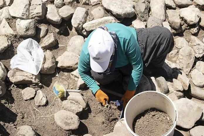 Tozkoparan Höyüğü'nde 6350 yıllık tarih gün yüzüne çıkıyor