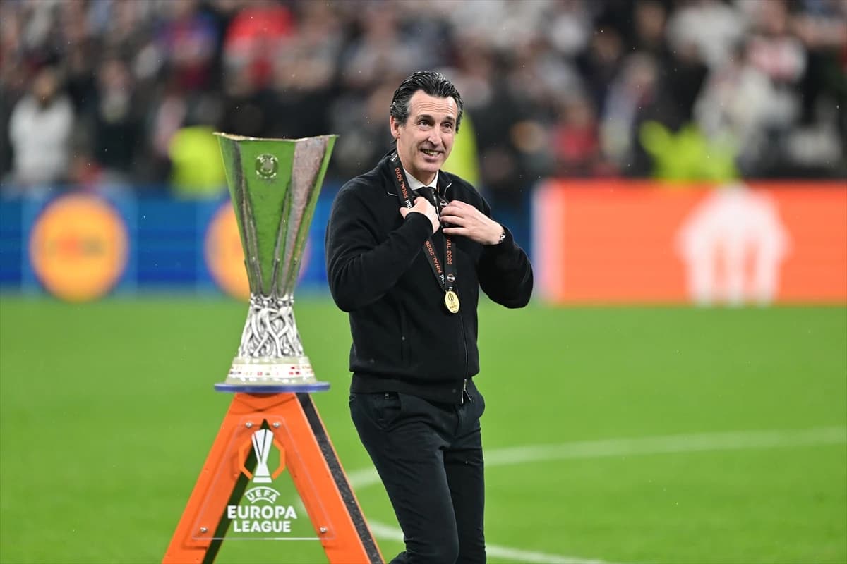 Unai Emery turnuva tarihindeki rekorunu geliştirdi