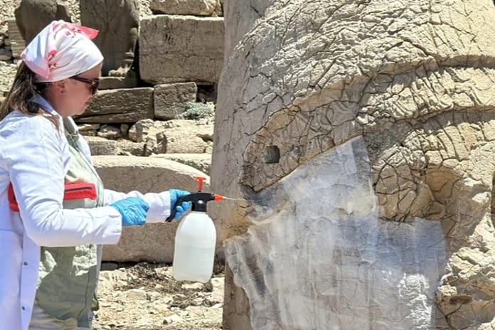 Nemrut Dağı'ndaki dev heykeller nano teknolojiyle korunuyor