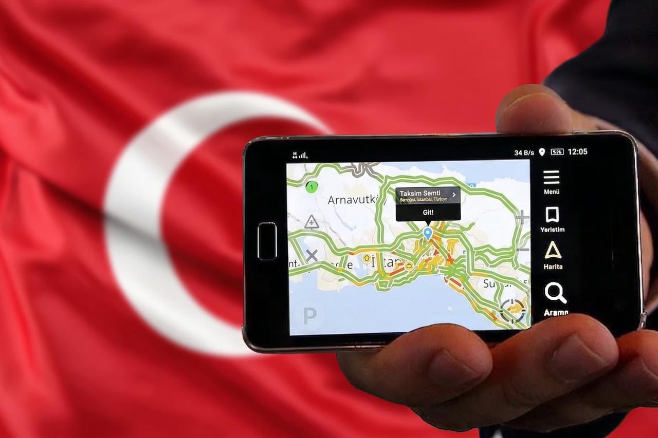 Bakanlık öncülüğünde yerli navigasyon için düğmeye basıldı: "Arkanda ambulans var" uyarısı geliyor