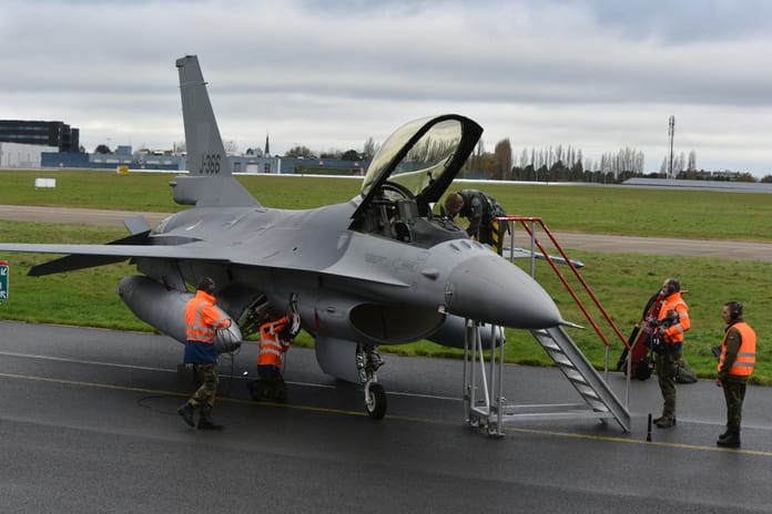Hollanda, Ukrayna’ya 24 adet F-16 teslimatını tamamladı