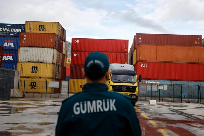 Ticaret Bakanlığı'ndan yurt dışı e-ticaret alışverişlerine yeni kısıtlama