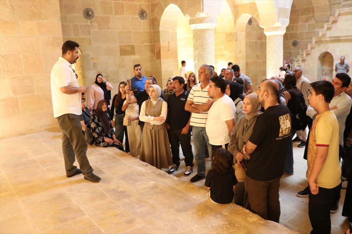 Divriği Ulu Camii ve Darüşşifasına ziyaretçi akını