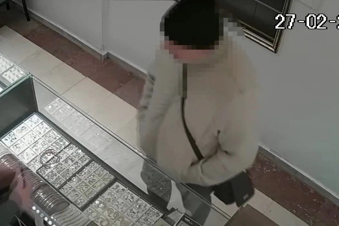 Komşusunu öldürüp bilezikleri nasıl keseceğini kuyumcuya sormuş