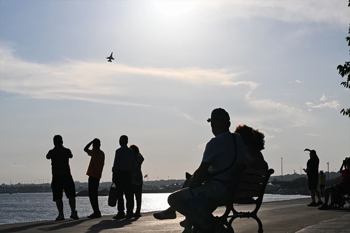 SOLOTÜRK'ten gösteri tadında prova