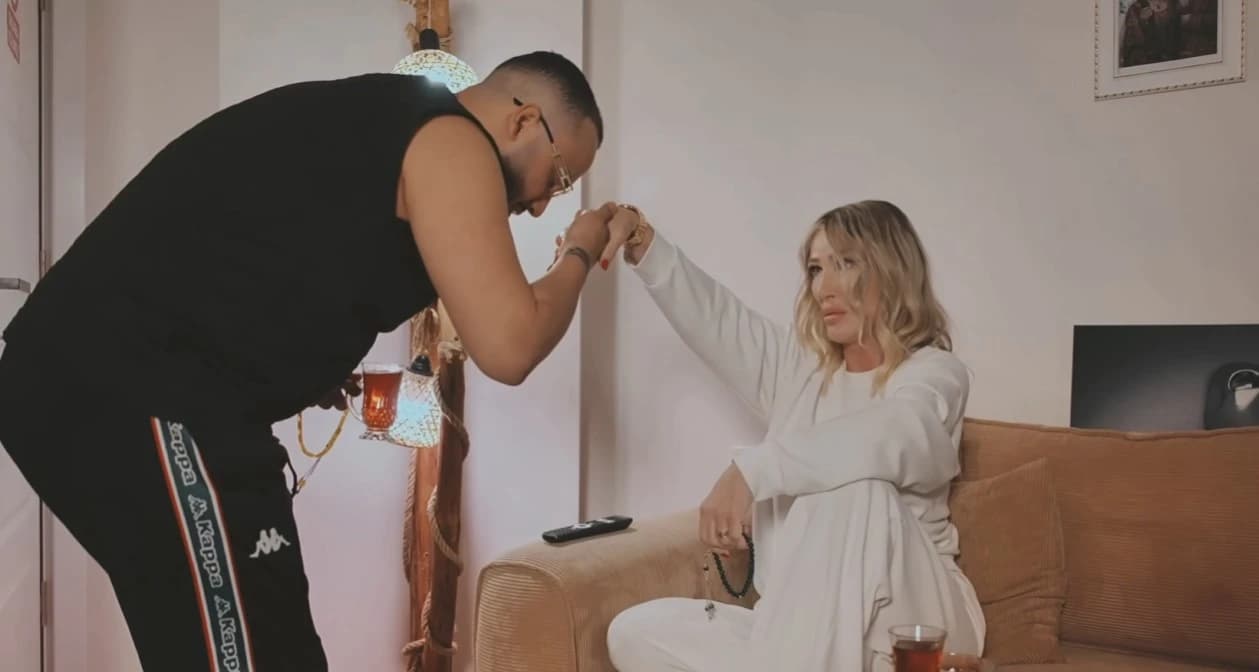 Seda Sayan ve Tekir Yıkamazlar Beni şarkı sözleri