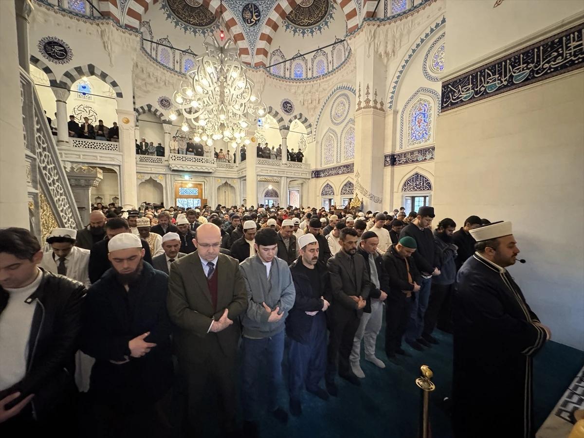 İslam Dünyası Ramazan Bayramı'nı kutluyor