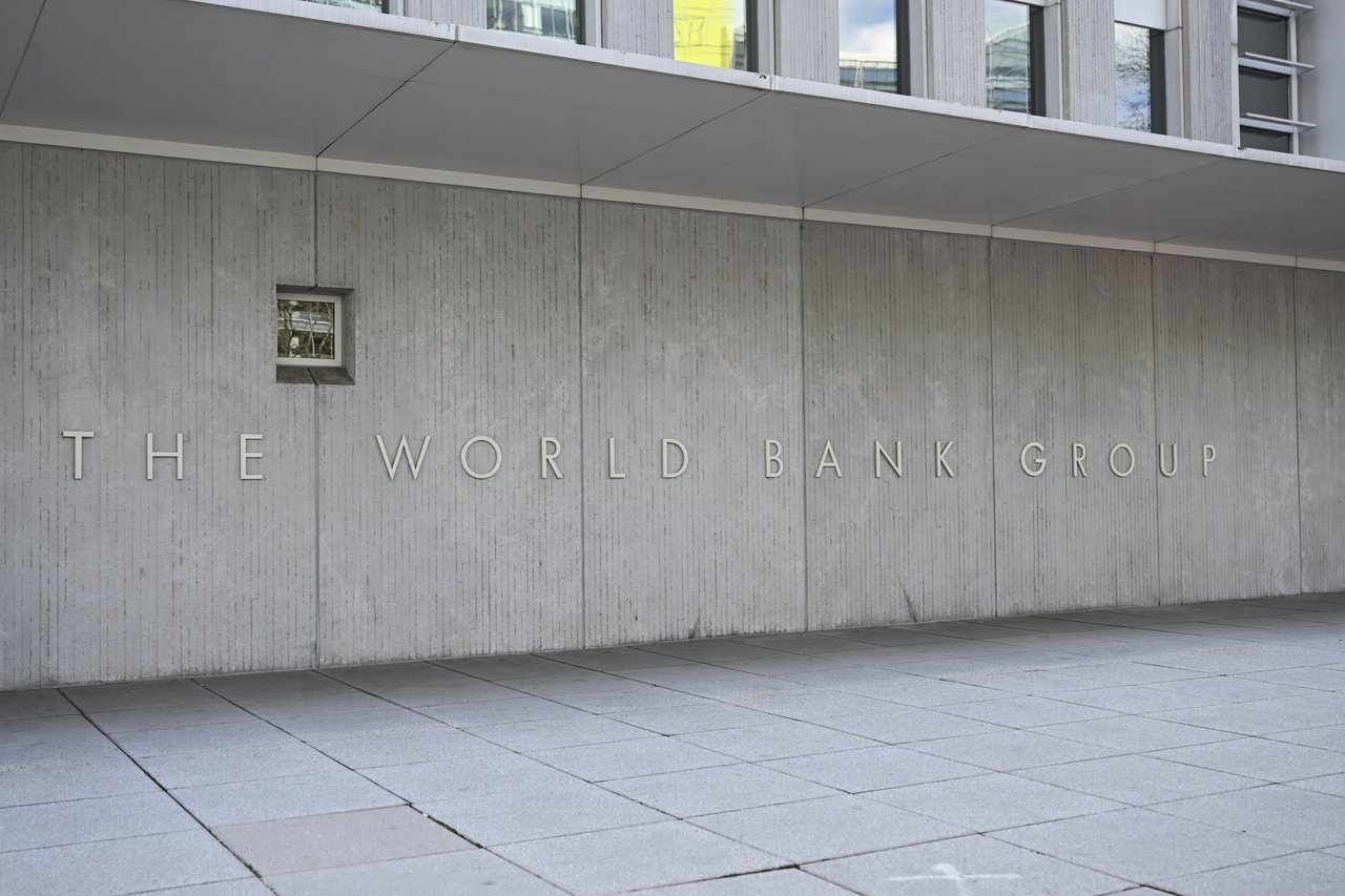 Dünya Bankası, Türkiye'nin büyüme tahminini yükseltti.