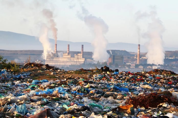 Plastik üretiminin sağlığa etkisi yıllık 1,5 trilyon dolara mal oluyor