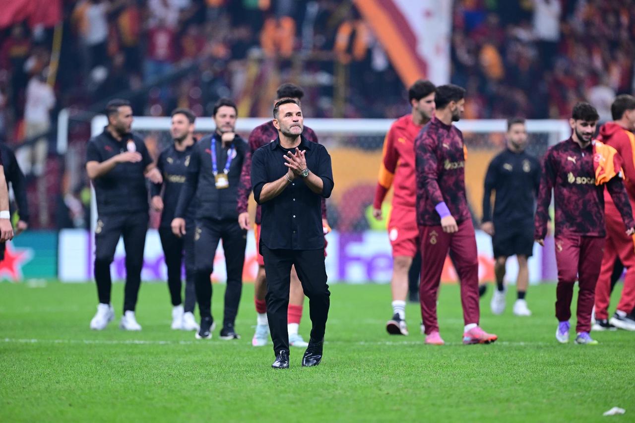 Yedi oyuncu sınırda