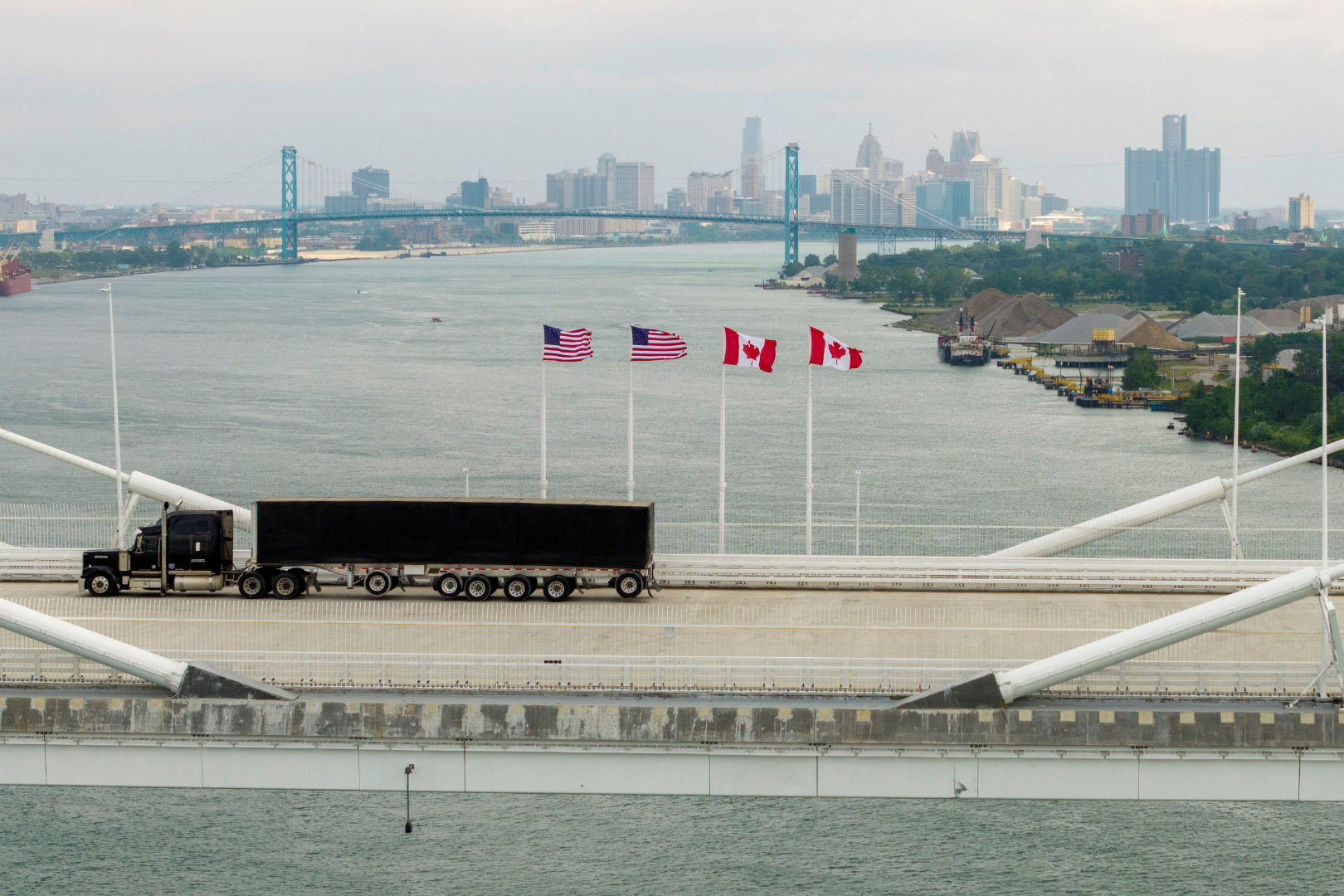 US and Canada Seek Steel, Auto Tariff Deal Before Midterms