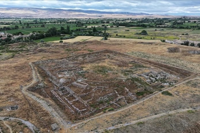Kültepe Kazıları Anadolu tarihini 8 bin yıl önceye taşıyor