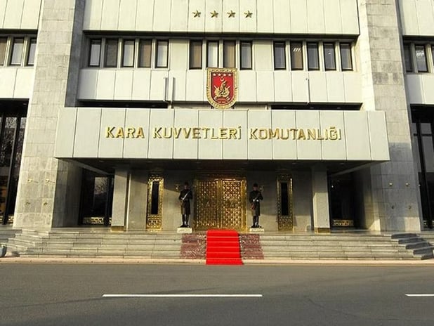 Kara Kuvvetleri ihalelerine operasyon! 6 asker gözaltına alındı 