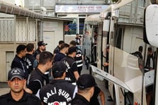 İBB'ye yönelik yolsuzluk soruşturmasında 5 kişi tutuklandı