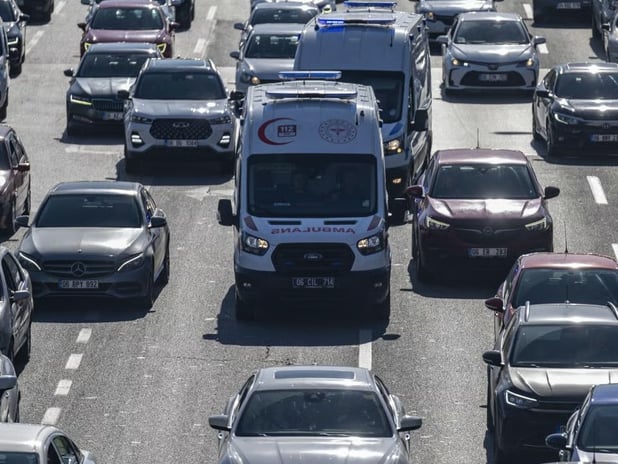 İstanbul'da hayat kurtaran proje: Ambulans geldiğinde radyo kapanacak