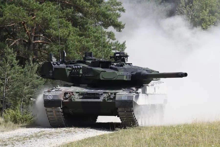 Leopard 2’ler onarılarak Ukrayna’ya geri dönüyor